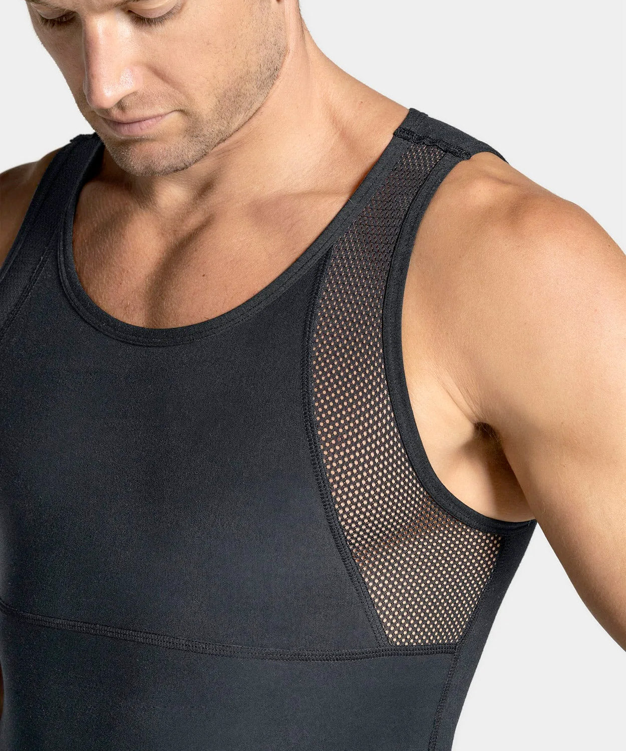 Strong control tank top for everyday use in stretch cotton by Leonisa® 035022